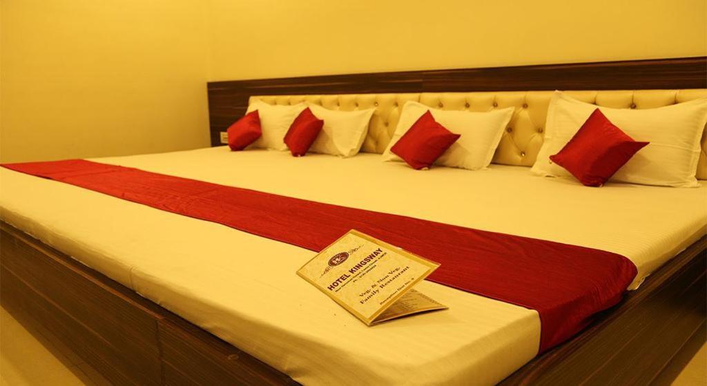 Kingsway Hotel And Restaurant Ajmer Dargah 350 Meter Buitenkant foto