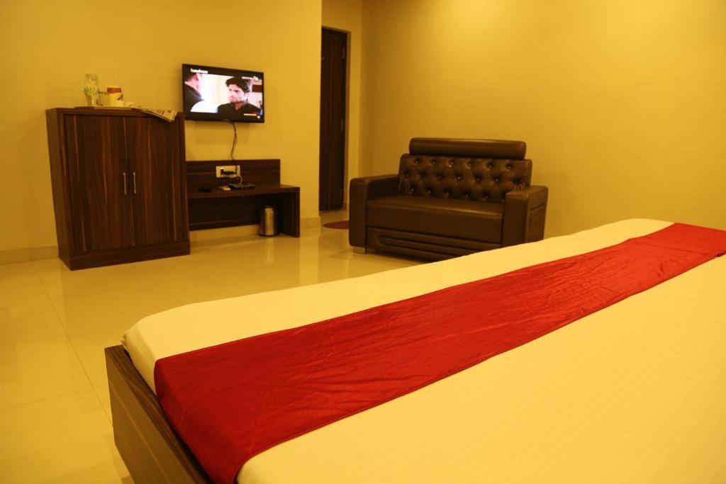 Kingsway Hotel And Restaurant Ajmer Dargah 350 Meter Buitenkant foto
