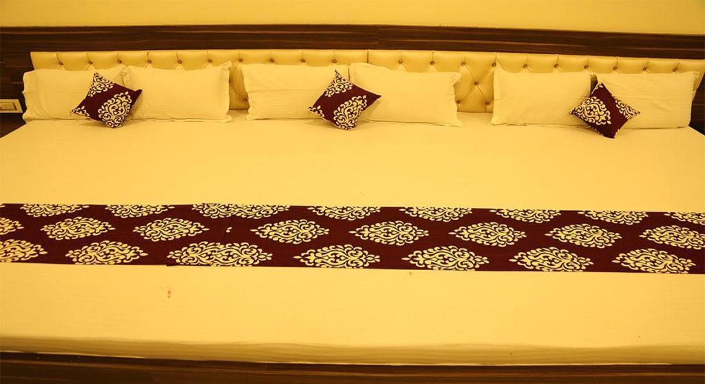 Kingsway Hotel And Restaurant Ajmer Dargah 350 Meter Buitenkant foto
