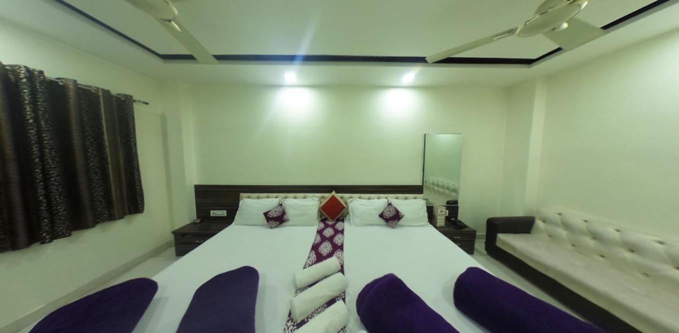 Kingsway Hotel And Restaurant Ajmer Dargah 350 Meter Buitenkant foto